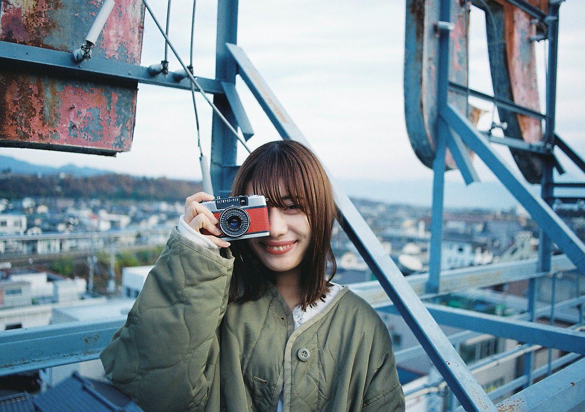 curumu27's tweet photo. 赤いpenを構えるシリーズ
#film #filmphotography #フィルム #35mmfilm #ees2 https://t.co/EYblYw0KGq