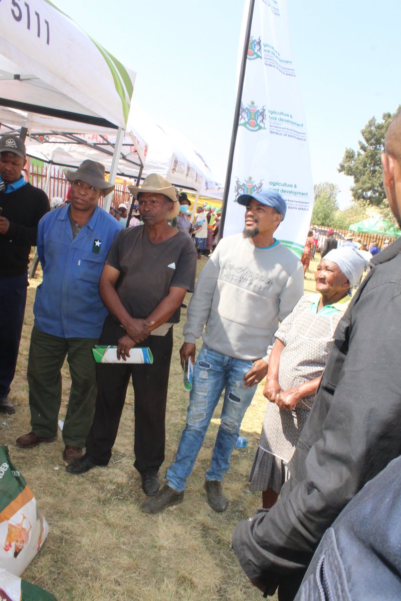 ACCELERATED SERVICE DELIVERY PROGRAMME 

MEC Motlalepula handed over chicken feed and indigenous chickens to sixty beneficiaries from Sannieshof and Ottosdal. Garden tools and vegetable seedlings were also given to Devine Home Soup Kitchen in Kopela Village <a href="/DesboMohono/">Dr. Desbo Mohono</a> <a href="/NWPGOV/">NWPG</a>