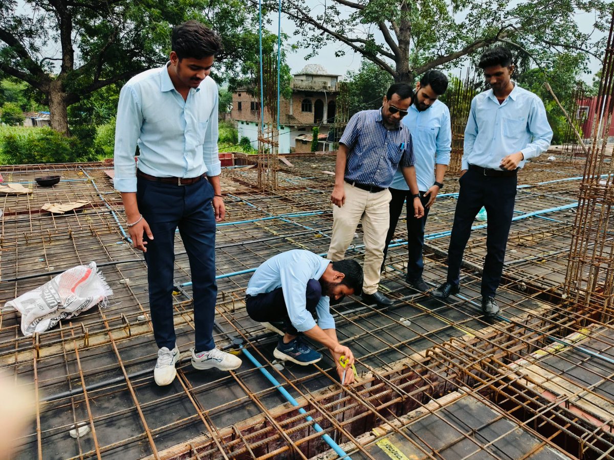 juet_official's tweet photo. A technical visit was organized for 3rd year Civil Engineering Students to Raghogarh Bus-stand Redevelopment Project. The project has a hall of size 20m x 25m column free space and a commercial building of three floors.
#technicalvisit #EducationTours https://t.co/cf1EROcUkP