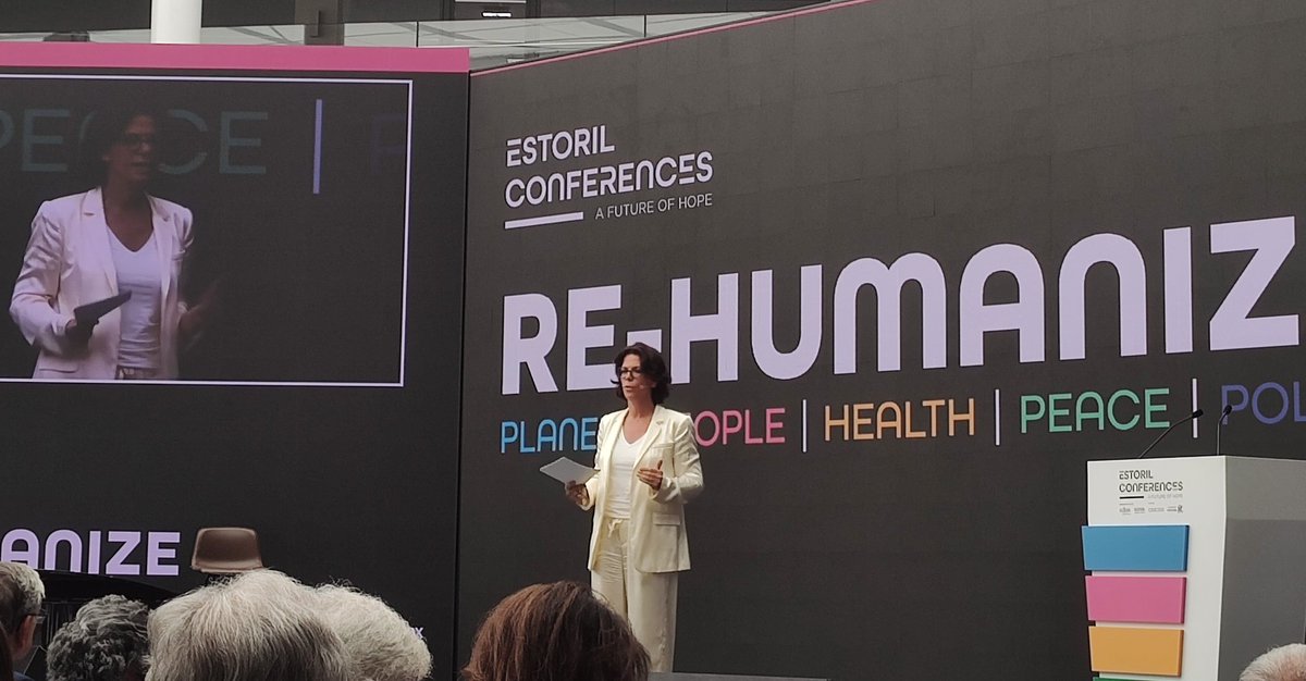 We need humble and decent leaders, not just CEO rock stars and  politicians who show lack of empathy and arrogancy. Could not agree more, Alexandra Palt from L'Oréal Foundation <a href="/NovaSBE/">NovaSBE</a> #estorilconferences