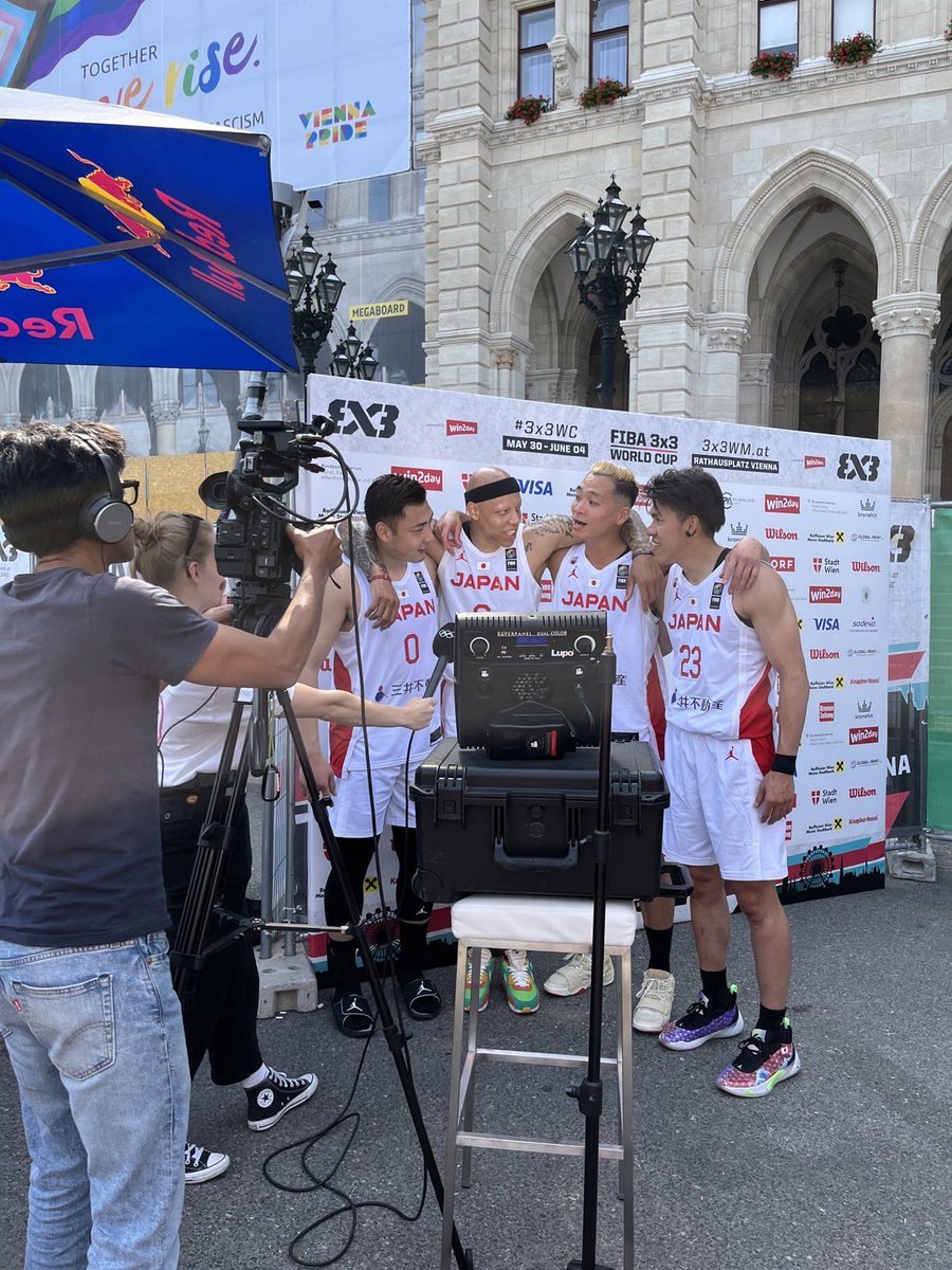 あと、忘れられそうなので言っておきますが、、5月に行われた3x3のワールドカップで、3x3日本代表は史上初の予選突破で、決勝トーナメントに進んで世界のTOP12に入ってます。
念の為ここに書いておく笑　3x3界隈も頑張ります💪
盛り上がれ日本のバスケ！！
引き続き応援しまっす🇯🇵🔥
#AkatsukiJapan