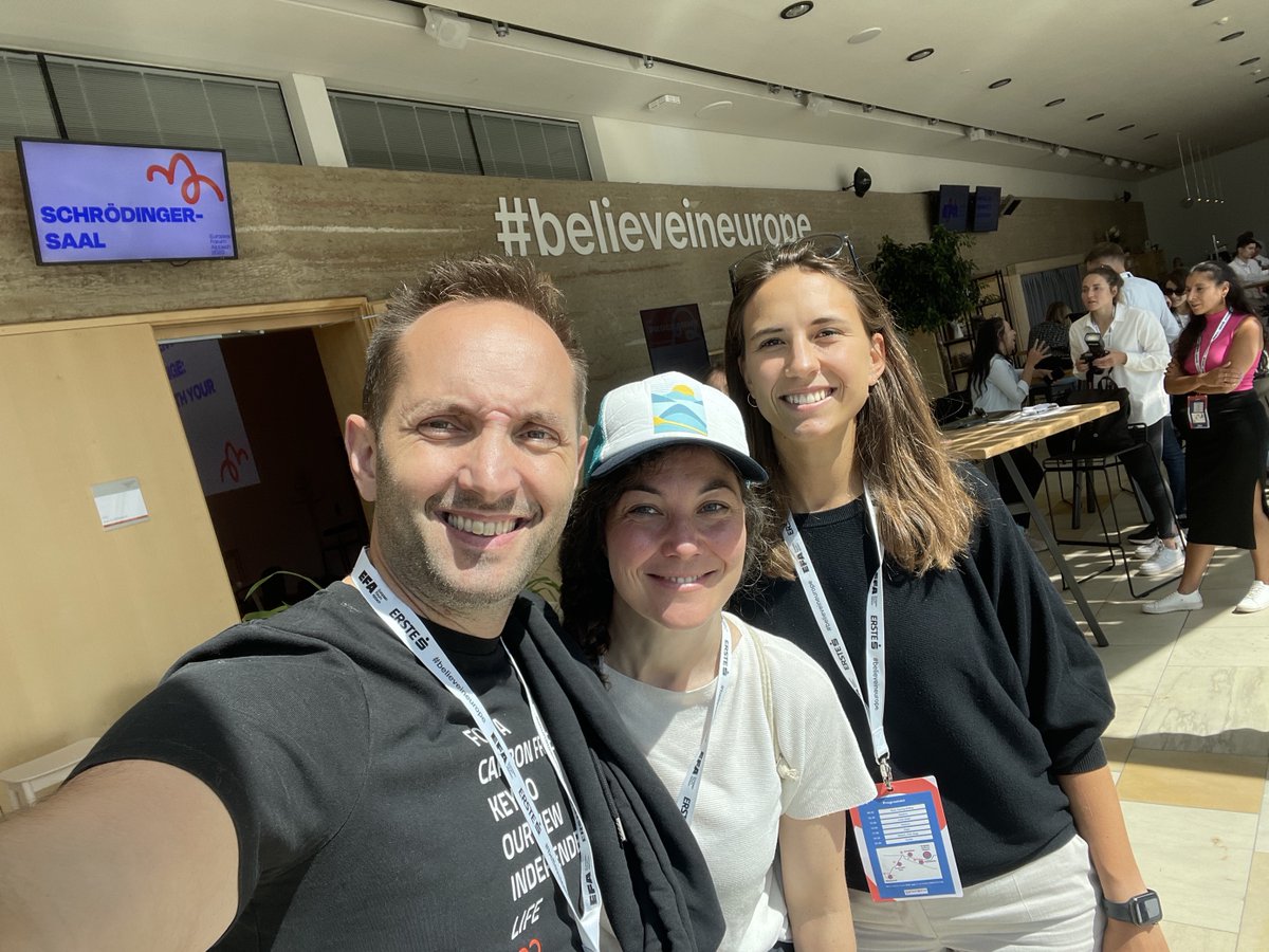 neoom_com's tweet photo. Unser CEO & Founder @walterkreisel diskutiert heute ab 14:00 Uhr im Panel "Unternehmertum - der Schlüssel zur technologischen Souveränität Europas" mit @HannahWundsam & Stephanie Grace Cox at the @forumalpbach! #followneoom #neoom #infinitepowerforallofus https://t.co/HwS5nA1YDI