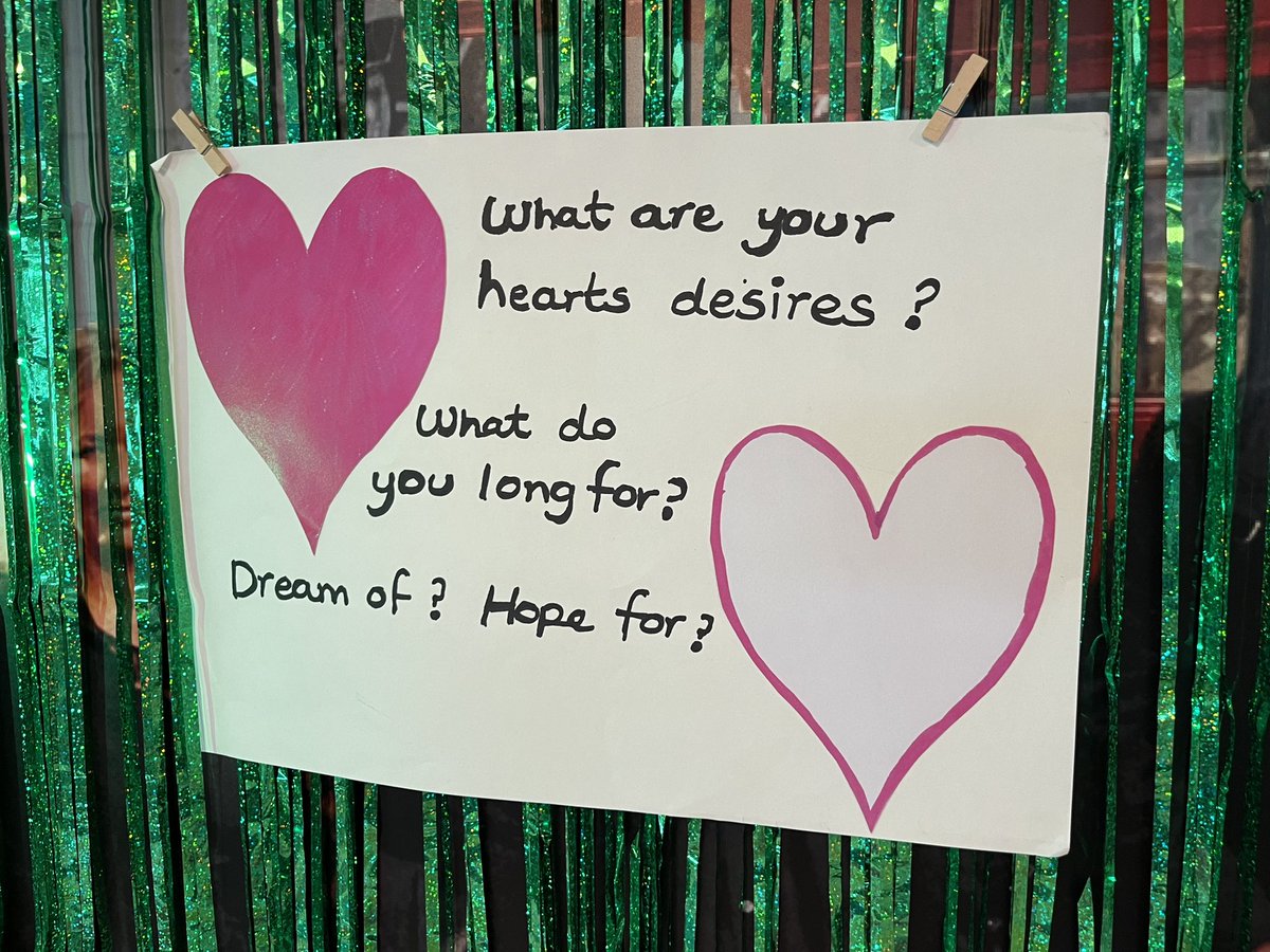 betterussell's tweet photo. Thanks to @DrunkenChorus @MayorofLondon for inviting me to be part of #libertyfestival- if you’re in Croydon this weekend - come help us imagine a brighter, better, more beautiful future #hope #howtobehopeful #hopeforthefuture https://t.co/3QJUnwemI5