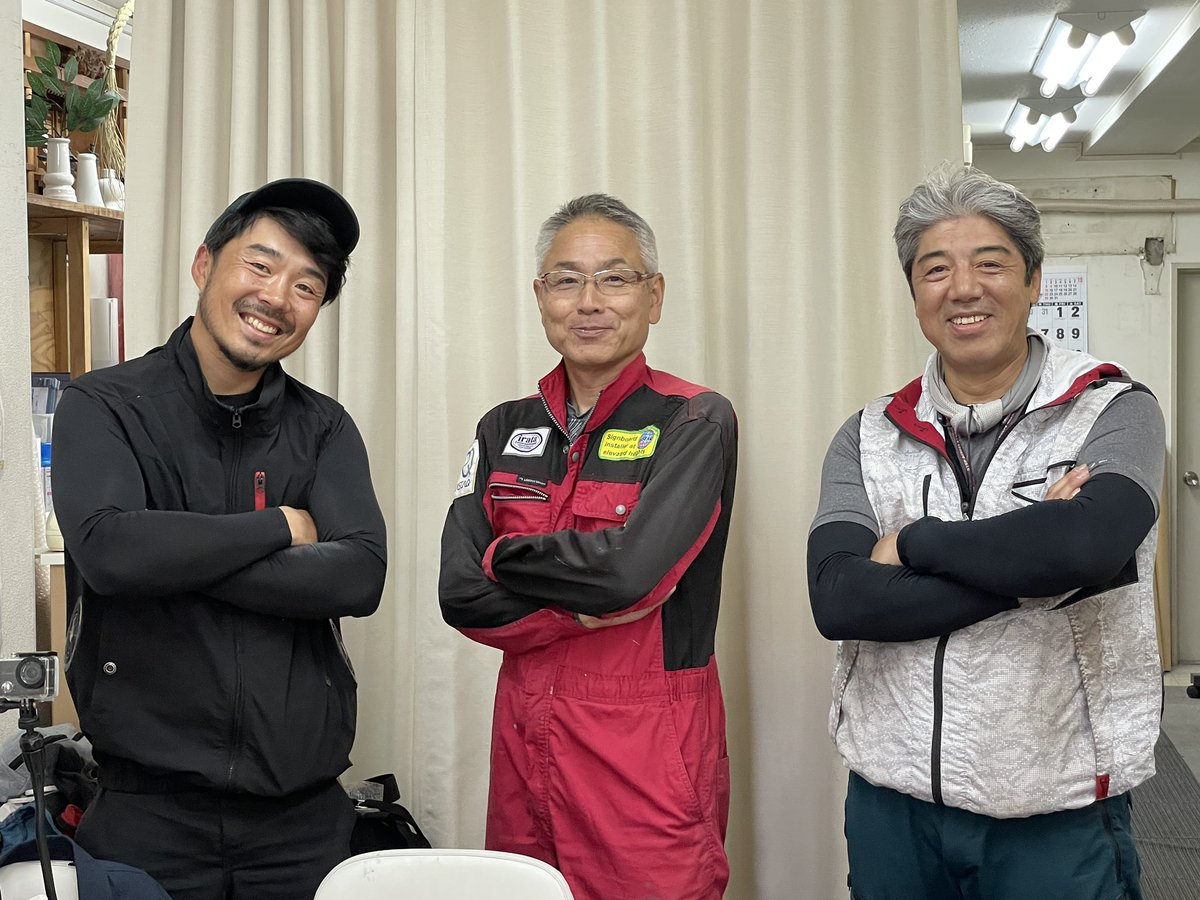 psmatsumoto1968's tweet photo. 皆さん、カンバンは〜(^ ^)

本日はラスタックロープワーク

東横インさいたま新都心の

ネオン看板の補修工事をさせていただきまし

京浜東北線が3メートル背後を通過する度に

ヒヤヒヤでした

無事完了してついてました

ラスタックの中野さん

会社訪問していただきました

ありがとうございました https://t.co/T9x5s7j86S