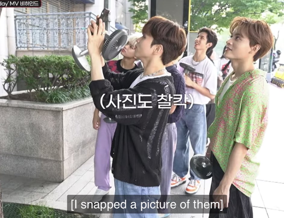 mrcsdesire's tweet photo. vinci literally takes a picture of everything 😭 https://t.co/sGQWBcpemH