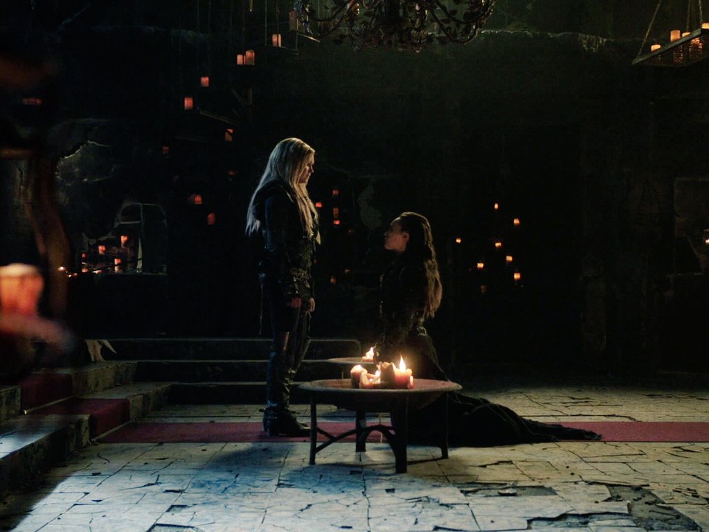 debnammcgraths's tweet image. the day clarke and lexa swear fealty to each other will forever be iconic