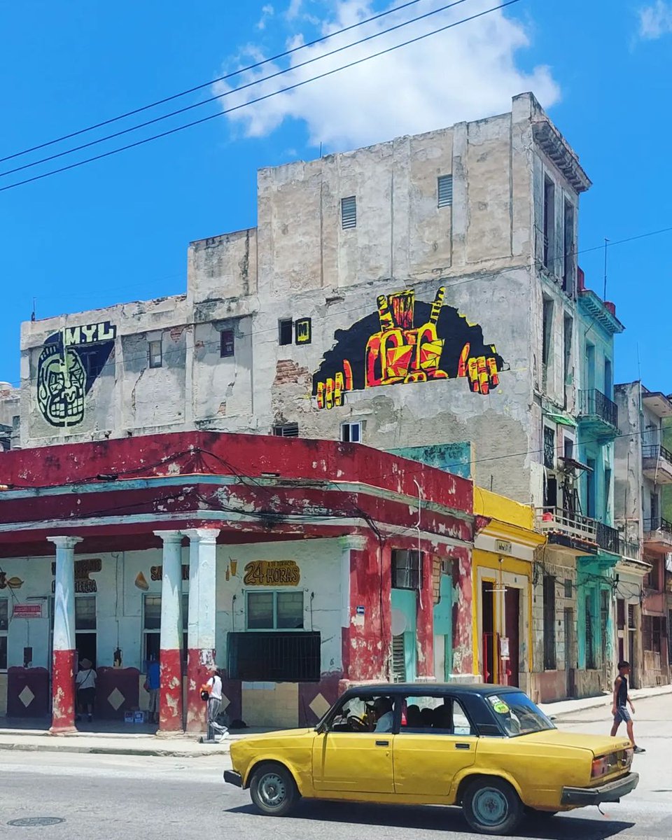 brababella's tweet photo. #Streetart by #MYL @ #Havana, Cuba 
More info at: https://t.co/tQVSSd8unD
#streetartHavana #streetartCuba #Cubastreetart #arteurbana #urbanart #murals #muralism #contemporaryart #artecontemporanea https://t.co/MSMadVpURG