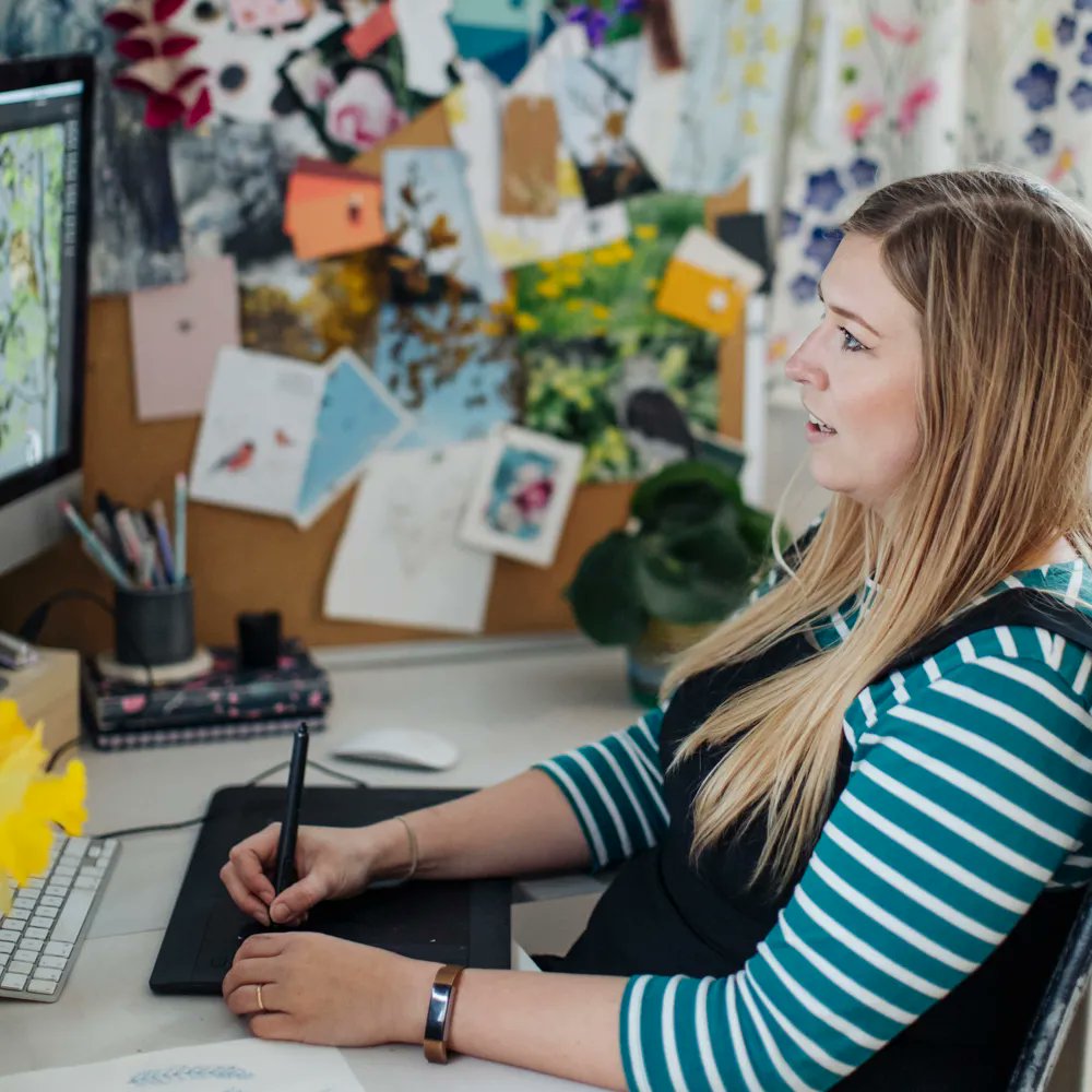 🌿Celebrating 14 Years of Nature-Inspired Design! 🎉
Today, I'm absolutely thrilled to share a very special milestone with you all. It's been 14 years since I embarked on this incredible journey of creativity and inspiration with Lorna Syson with help from the @princestrust 🎨✨