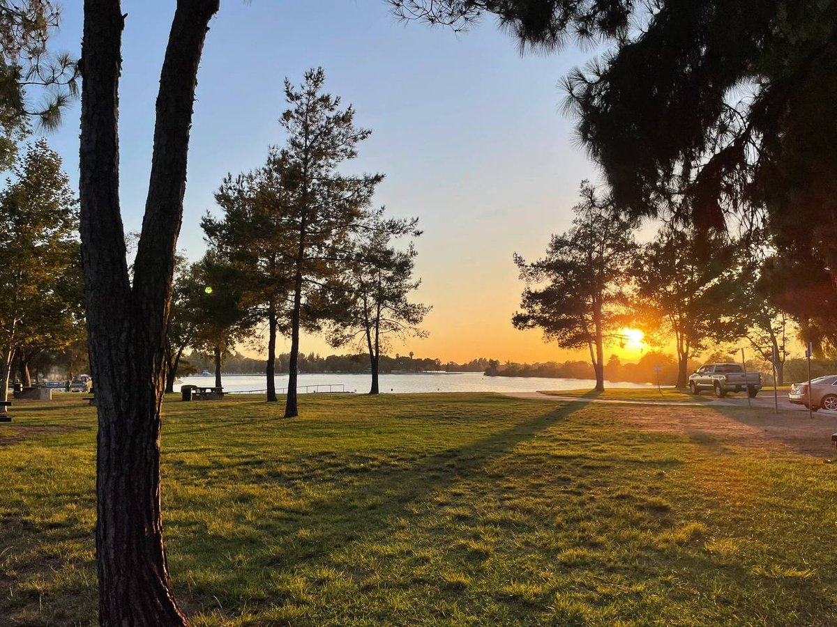 AndyJuan0318's tweet photo. A beautiful park in the Chinese neighborhood of Los Angeles.
Free every day after 4:00pm, 4:00pm
Address: 15501 Arrow Hwy, Irwindale, CA 91706
#America #Los Angeles https://t.co/1D4PEu6aMM