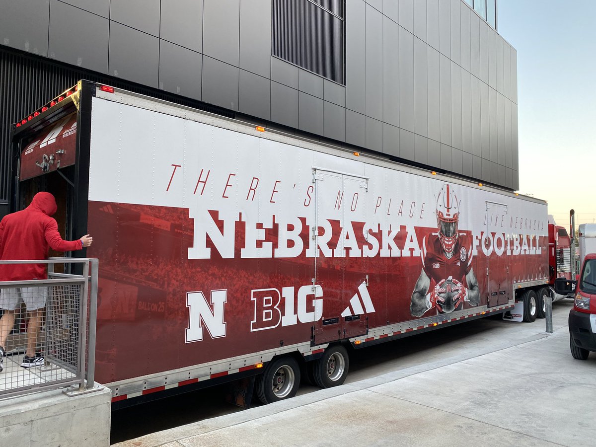 Dropped and heading for Shelby!! <a href="/LadwigJacob/">Skr_Tkr</a> <a href="/Selden_Trucking/">Monte Selden</a>