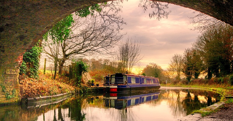 CanalRiverTrust's tweet photo. Thank you to everyone who is helping us fight to #KeepCanalsAlive. 💙🙏 Protecting our blue and green spaces is more important than ever. We still need your help to spread the message that canals are vital networks for people and nature.