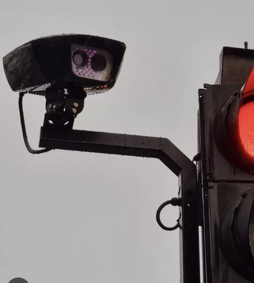 the_royal_rogue's tweet image. BREAKING: New poll numbers show that Meghan Markle's popularity in the UK is now lower than Sadiq Khan's ULEZ cameras