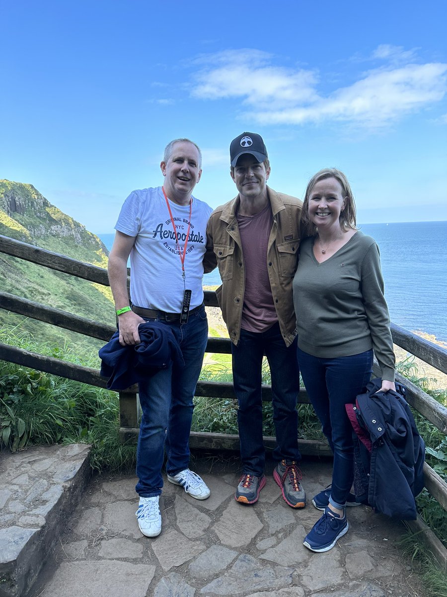paulmoss0447's tweet photo. In Northern Ireland to see @thekillers and while walking round The Giants Causeway we only went and met the the main man himself. Life goal achieved https://t.co/3Nqnlf4tyv