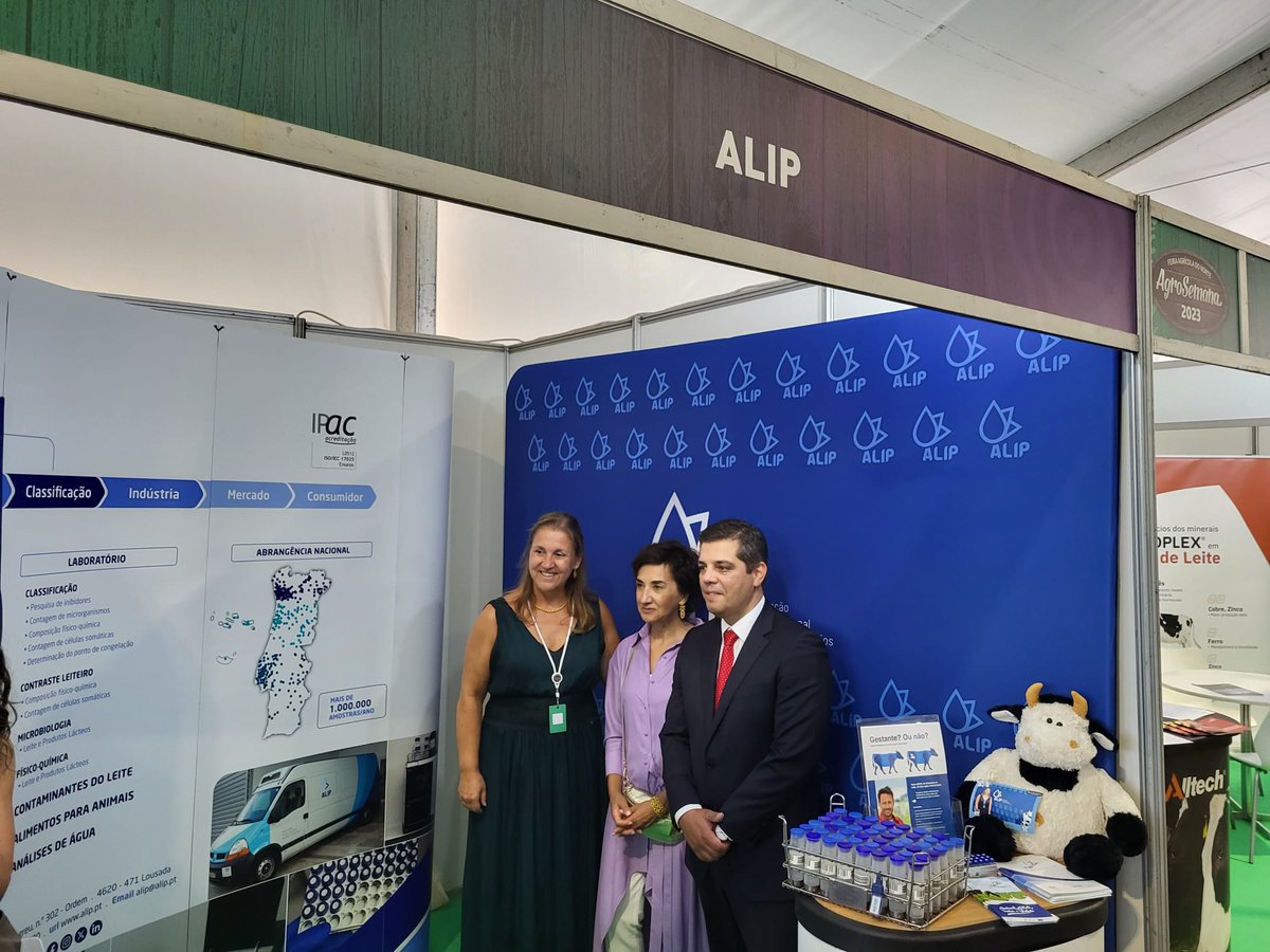 ALIP_Interprof's tweet image. Stand da @ALIP_Interprof recebe visitas institucionais na abertura da @agrosemana!
#pelafileiraleiteira