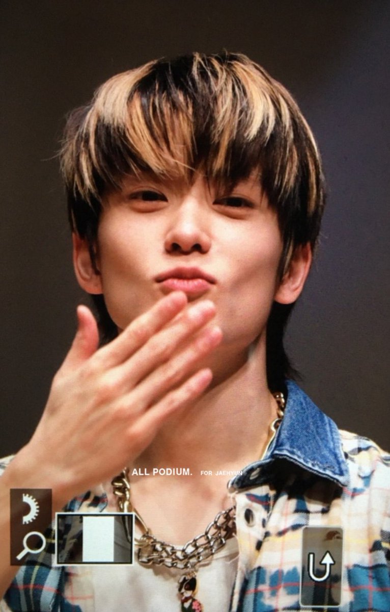 러비 tweet media