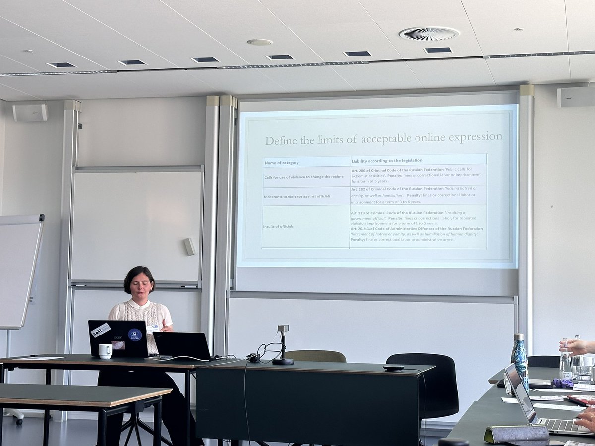 AffectTWG_ECREA's tweet photo. Our final panel of our workshop dealt with the relationship of social movements, mobilization and affect. We listened to fascinating presentations of @TafakoriSara, @antonimo_romero, Ekaterina Grishaeva, Vanesa Saiz-Echezarreta &amp; @SemioticaUcm, and Ana Kubrusly https://t.co/6dwCqxum5R