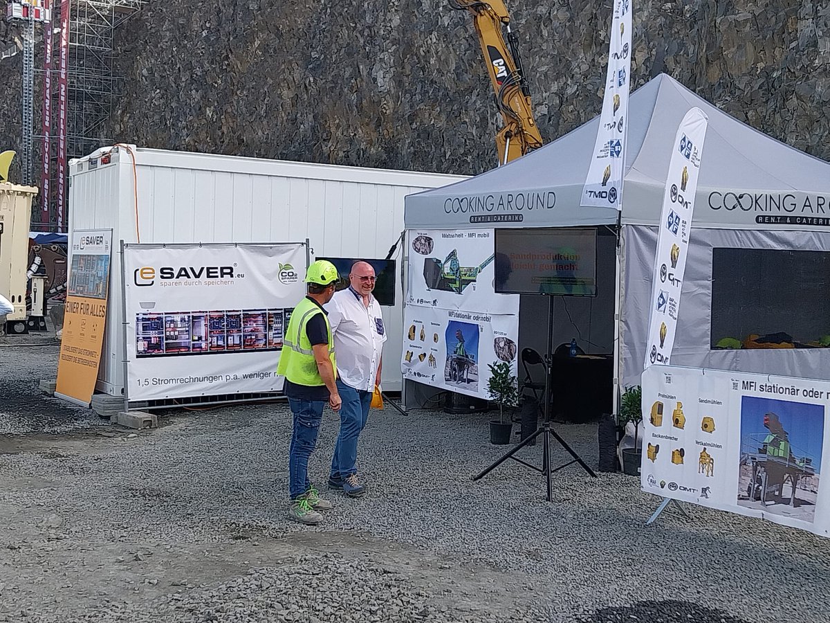Major thank you to the delicious food and incredible service from <a href="/cookingaround/">Ben</a> at last week's <a href="/steinexpo/">steinexpo</a>! 
#mining #aggregate #miners #earthmoving #expo #catering