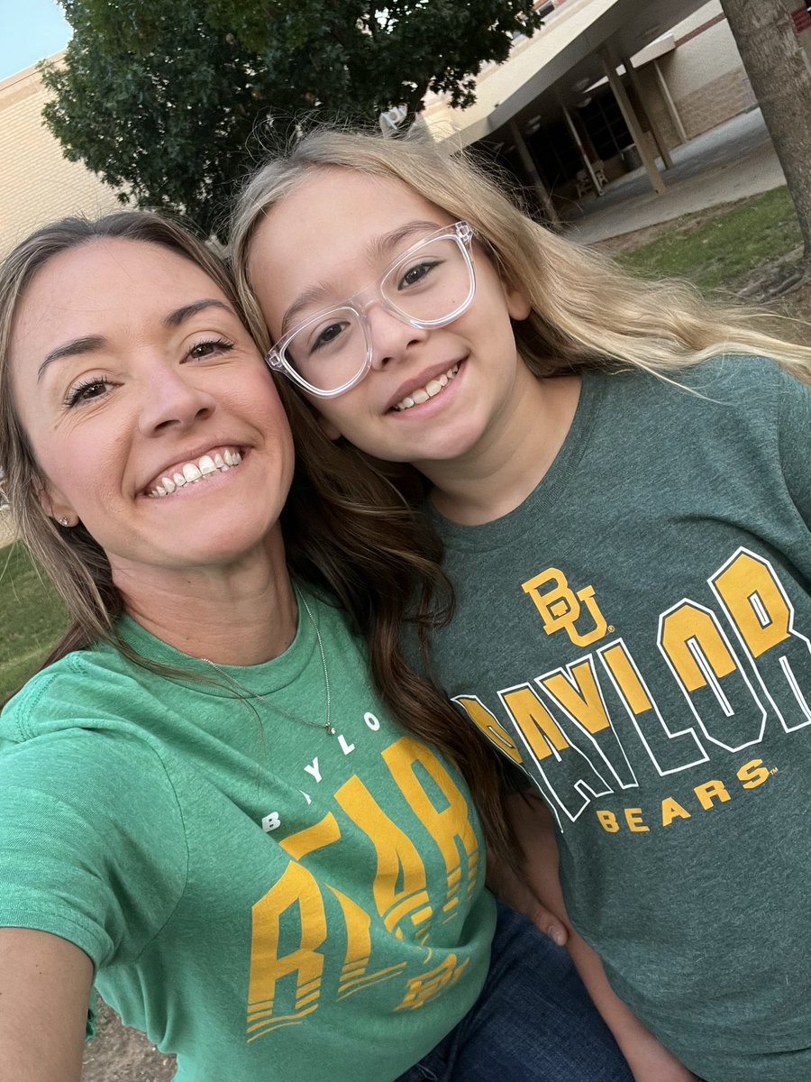 Brooke Schuster tweet media