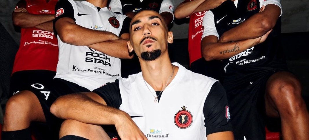 🇪🇦🔄🌍 Españoles por el mundo 🏃🏻‍♂️

🏆 D1 Francia 🇨🇵

⚽ <a href="/RubenOrdo1997/">Ruben Ordoñez Martin</a> 🇪🇦
⚽ <a href="/KlalouziMosaab/">Mosaab Sarghini</a> 🇲🇦🇪🇦
⚽ #MohamedLA 🇲🇦🇪🇦

❤️ <a href="/TlnEliteFutsal/">Toulon Métropole Futsal</a> 🇨🇵

#Francia #España #Espana #Marruecos #Futsal #5x5