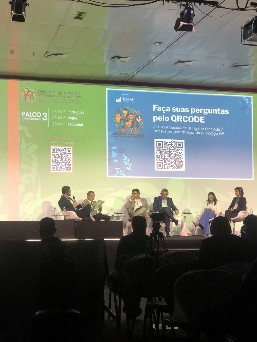 ZequinhaMarinho's tweet photo. Na manhã de hoje, participo como debatedor do Painel “Desenvolvimento da Amazônia: Visão política e interesses nacionais”, dentro da Conferência Internacional Amazônia e Novas Economias, promovido pelo IBRAM. #zequinhamarinho #ibram #amazoniaenovaseconomias https://t.co/IdbSN9FRN4