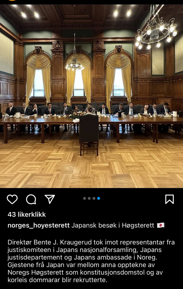 Når du skal på jobbintervju og arbeidsgiver møter mannsterkt frem.