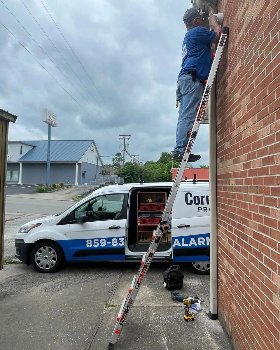 Today, we've successfully set up a fresh security system for a business in Richmond, Kentucky👨‍🔧

Get in touch with us today for a complimentary quote!
📞859-83ALARM