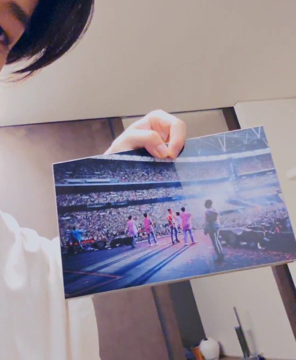 itsbtszone's tweet photo. the ot7 picture at jimin’s house 😭💜 https://t.co/0Ae2WTU0g9