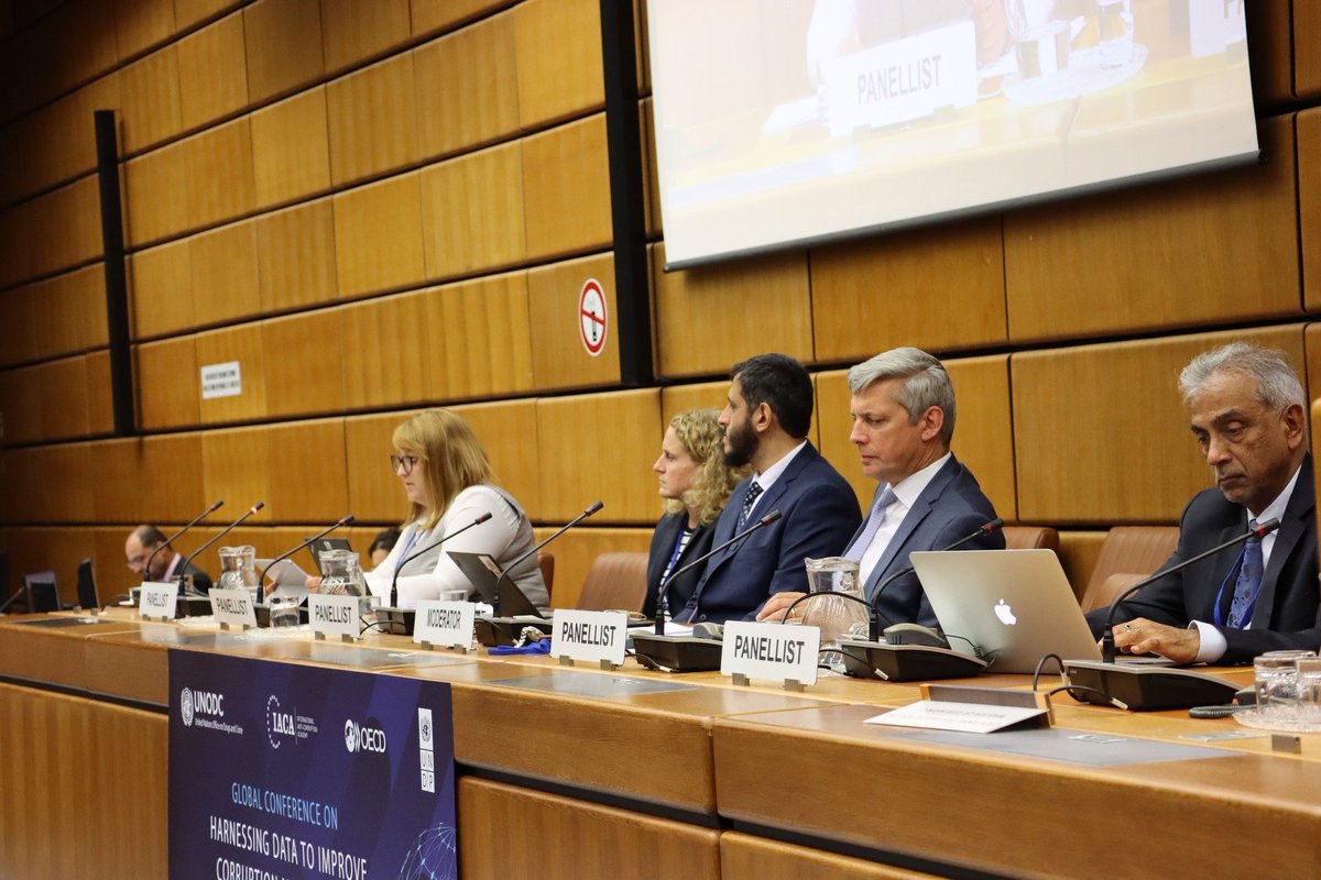 Martin Kreutner, Founder and Dean (emeritus) <a href="/iaca_academy/">IACA</a> moderates session on how countries and stakeholders can measure the effectiveness of policies and #anticorruption bodies in tracking progress against corruption globally.

#UNCAC20 #SDG16 #UnitedAgainstCorruption
