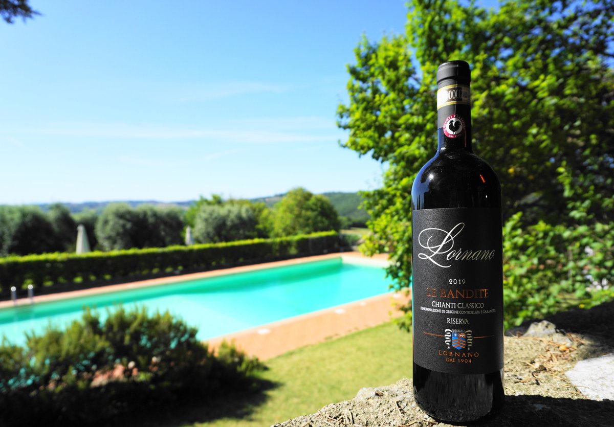 🍷Endless #Summer #FlashSale🍷
 Summer is almost over, but not our offers!
Fill your cellar for the Autumn with style, head to the shop lornano.it/lornano-shop/ and get our #Rosè, #ChiantiClassico wines and the #Supertuscan at a discounted price!!

#lornano #sangiovese #winelover