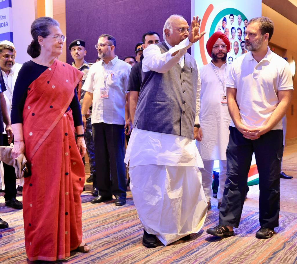 𝐒𝐚𝐮𝐫𝐚𝐛𝐡 𝐑𝐚𝐢 • सौरभ राय 🇮🇳 tweet media