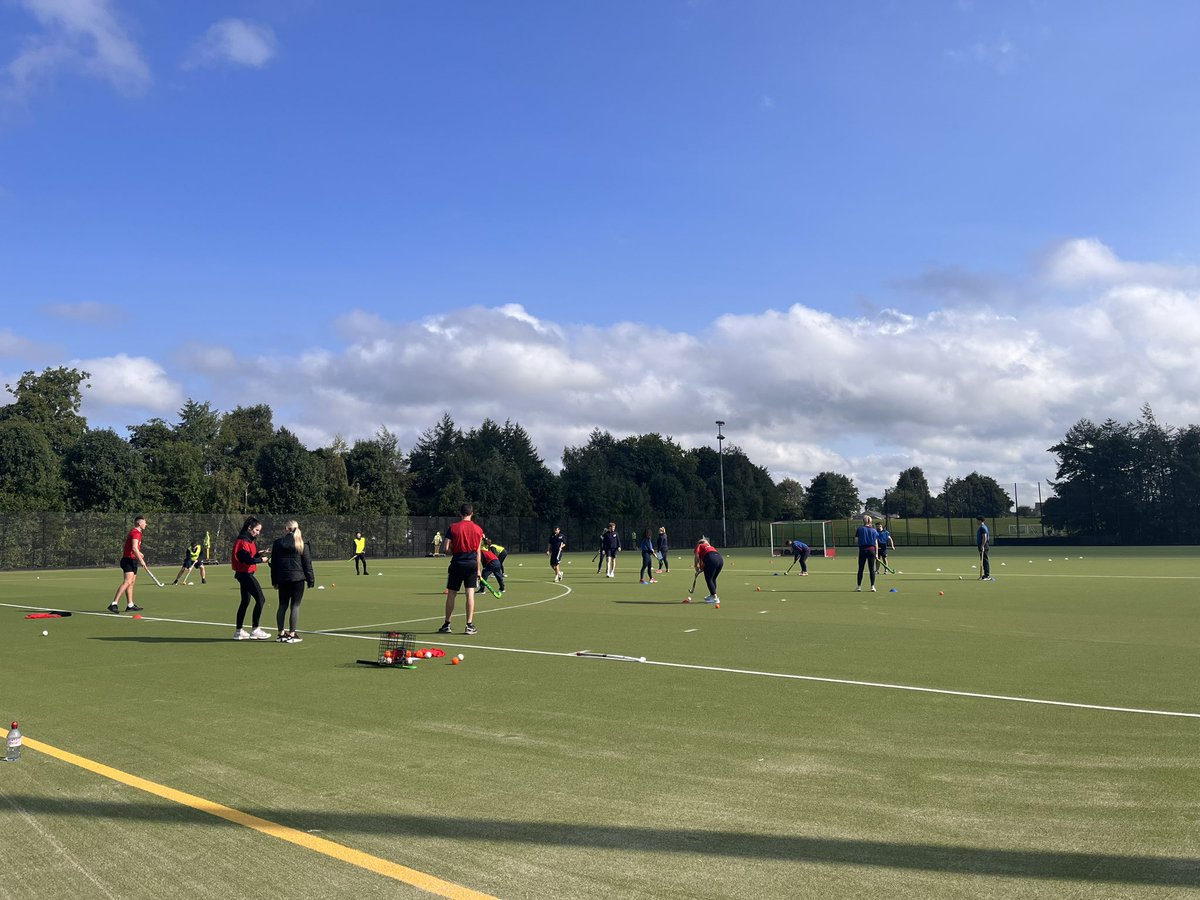 Cara_Lamb1's tweet photo. Another week done with @StrathEDU #TeamPE. I’ve been super impressed their team micro-teaching from planning through to enactment. Lots of excellent feedback from peers. Thinking critically about different pedagogical approaches and applying these in practice. https://t.co/gYETdeSQxo