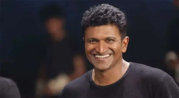 PeaceBrwVJ's tweet photo. Sandalwood ~ 

Appu    or  Dharshan https://t.co/ll0Sm4PZks