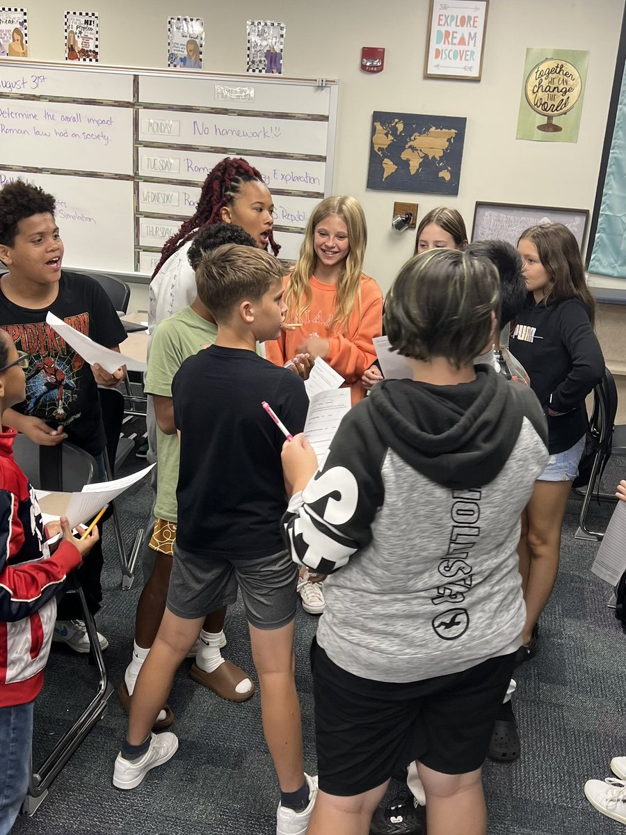 Edgewood Intermediate School tweet media