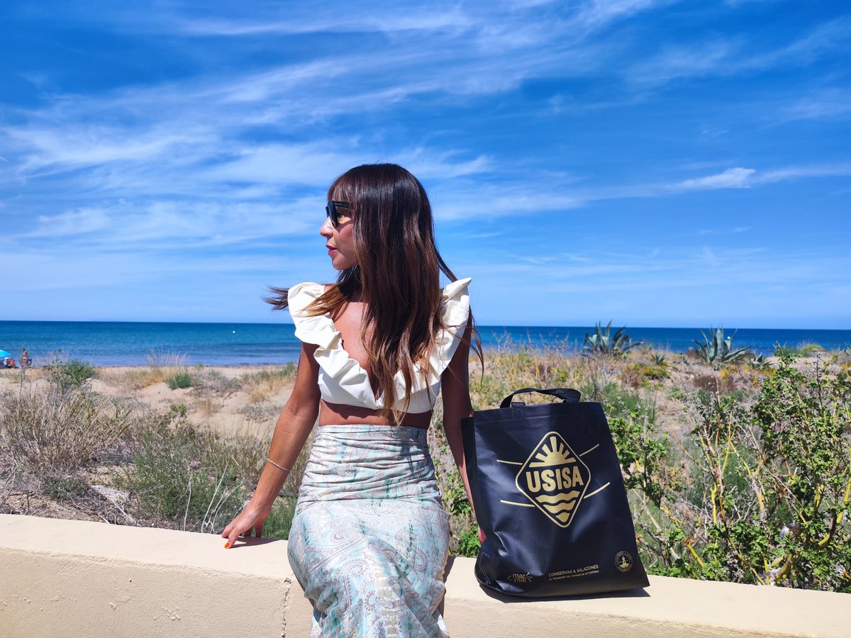 Around the world, <a href="/conservasusisa/">Conservas y salazones USISA</a> 😂 #denia