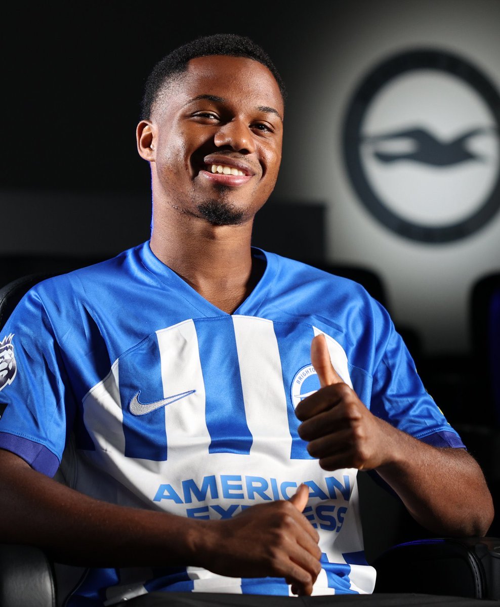ActuFoot_'s tweet photo. Ansu Fati x Kaoru Mitoma. 🥵💙🤍

📸 @OfficialBHAFC https://t.co/mEy7S13Ahg