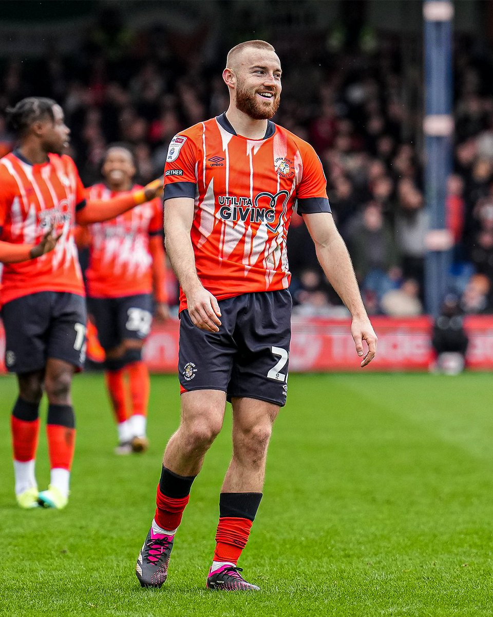 Luton Town FC tweet media