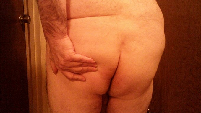 I decided to post the pictures of my fat ass, first one will be in my undies and the second showing my<a href="/tag/porn"class="tags"><span>#porn</span></a><a href="/tag/pornhub"class="tags"><span>#pornhub</span></a><a href="/tag/nsfw"class="tags"><span>#nsfw</span></a><a href="/tag/chaturbate"class="tags"><span>#chaturbate</span></a><a href="/tag/fetlife"class="tags"><span>#fetlife</span></a>