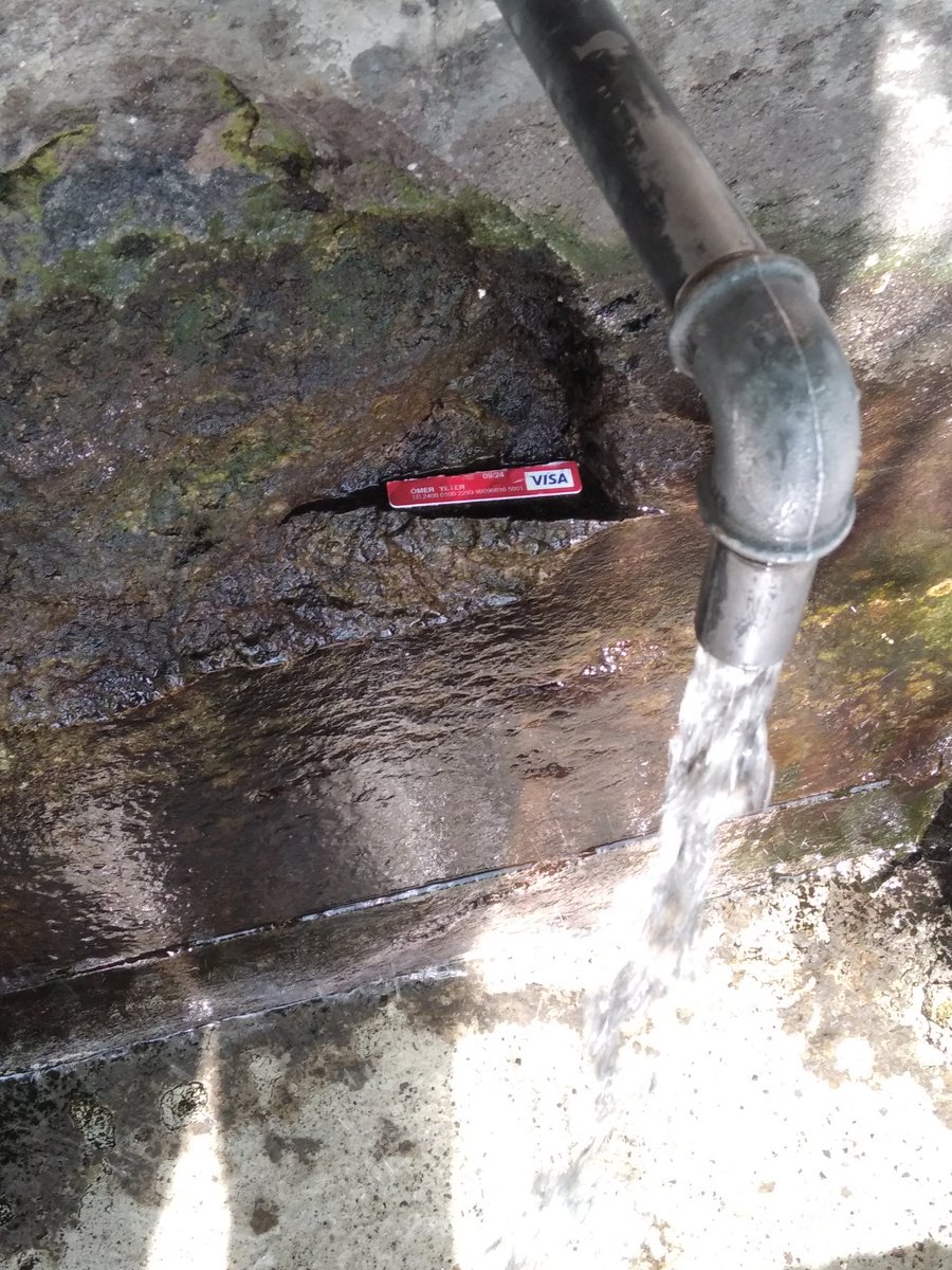 Hayır cesmesine aybenimizi bıraktık artik gerisi hayır severlere kaldı