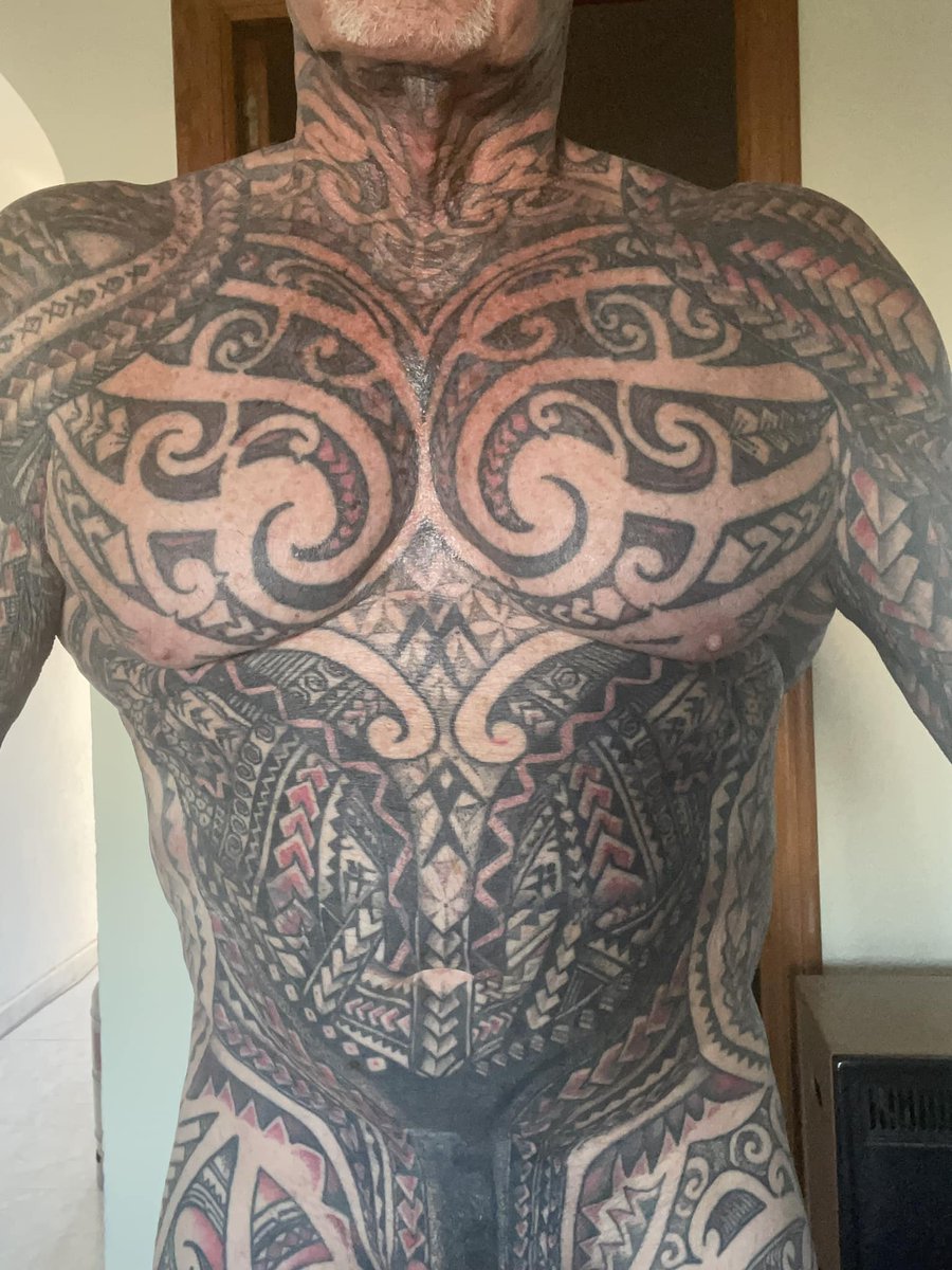 Raysat24Body's tweet photo. BEACH BODY GYM Cabo Roig Orihuela Costa Alicante Spain.#Age65 #Penis #PenisTattoo #TattooedPenis #Tattooedmodels #Model #celebstakinghgh #RayHoughtonbodybuilder #BeachBodyGym #Ink #inked #BODYBUILDER #Facetattoos #muscle #Body #Building #gym https://t.co/DtLXavve3T