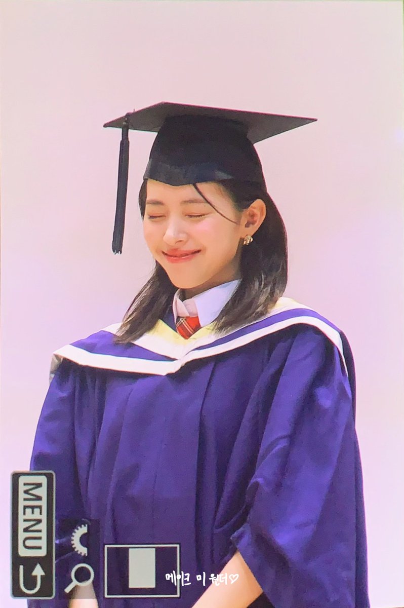 makemewonder_rj's tweet photo. 230901
🎓👩‍🎓
#있지 #ITZY #류진 #RYUJIN https://t.co/P5TIMIvIrl