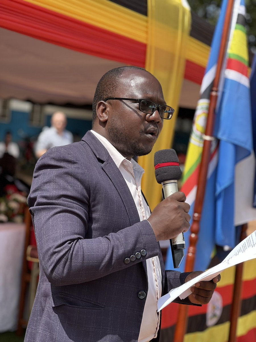 Rachealkyy's tweet photo. .@samueleriaku Senior Advisor Land Management, GIZ RELAPU Northern Uganda  while at #LandAwarenessWeek23 closing event said Self-financing is a model of land registration that relies on financing generated from landowners to facilitate activities of land registration by using government and community structures to implement.