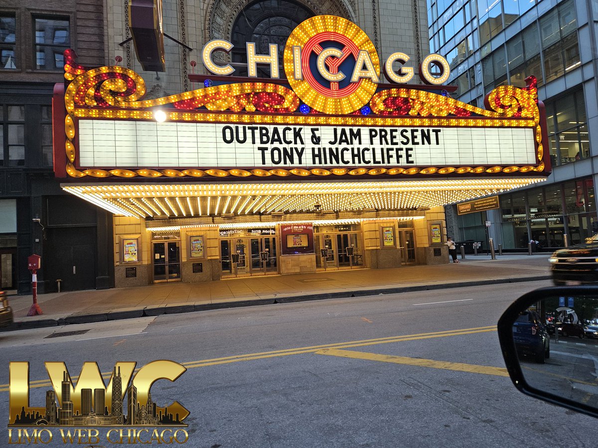 LimoWebChicago1's tweet image. Organizing a successful roadshow requires careful planning and attention to detail. One aspect that can significantly enhance the overall experience is opting for a limo rental service in Chicago. Read more: limowebchicago.com/how-limo-renta…

#thebestlimoserviceinChicago
#Limoservicenearme