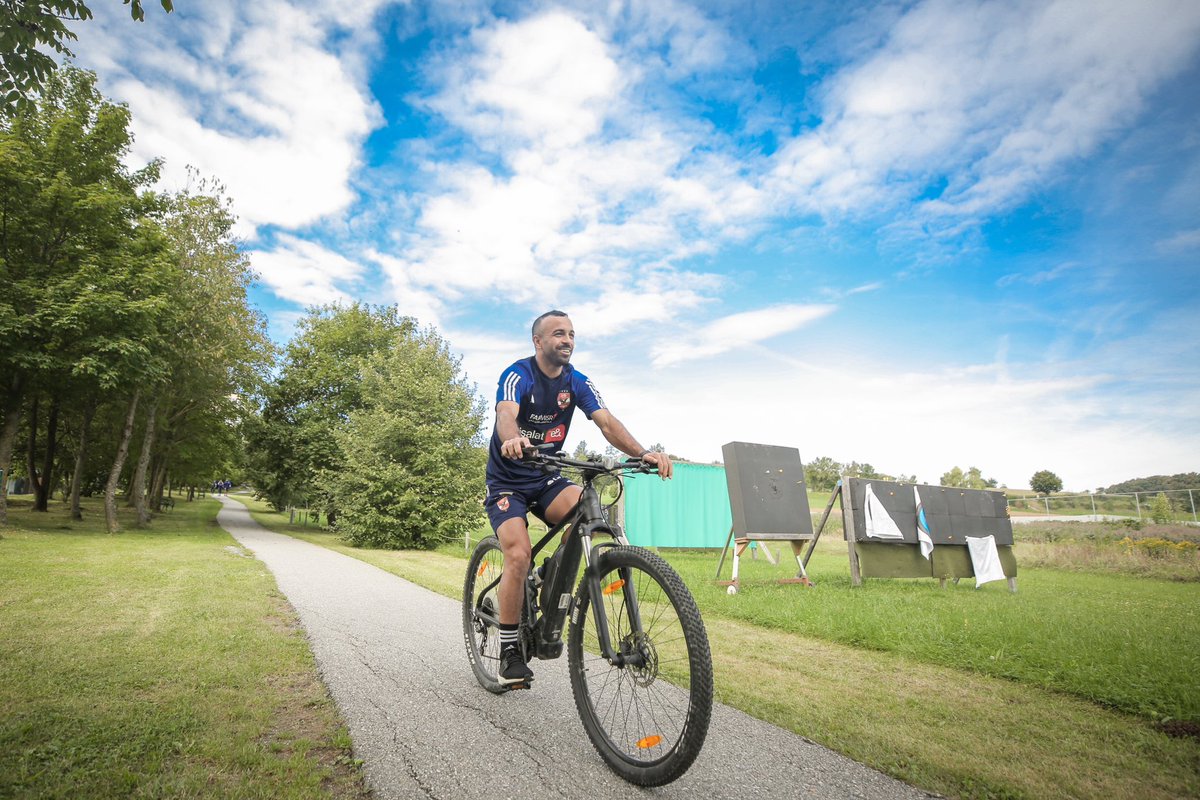 جمعة مباركة 😍🦅👌