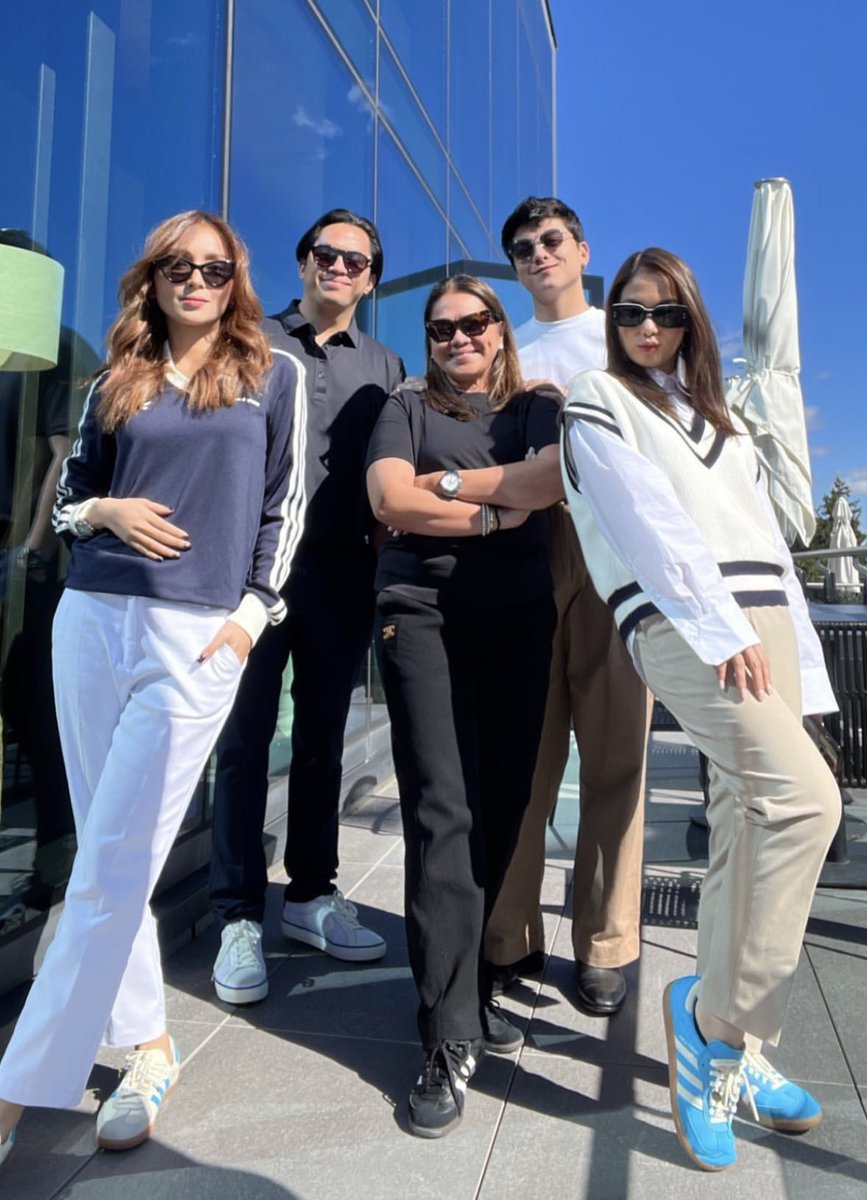 msot7bangtan's tweet photo. Looking good, KathNiel x Mambo + Rambo’s mom ❤️ Loving all your fits! 😍 https://t.co/wMZIodJSi8