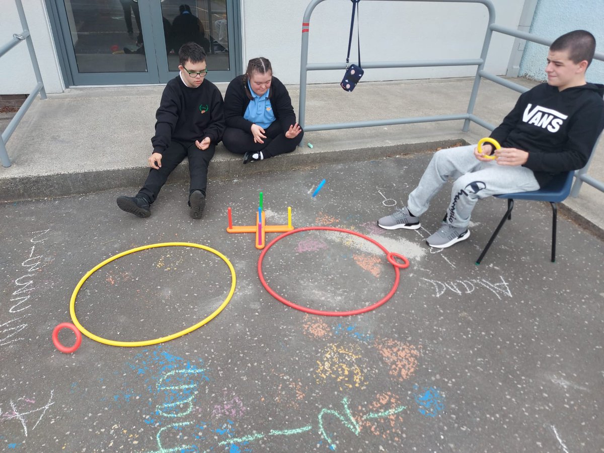 RedburnSchool's tweet photo. Sues Class playing in the playground at Carnbroe Campus. https://t.co/SOK22kV4A1
