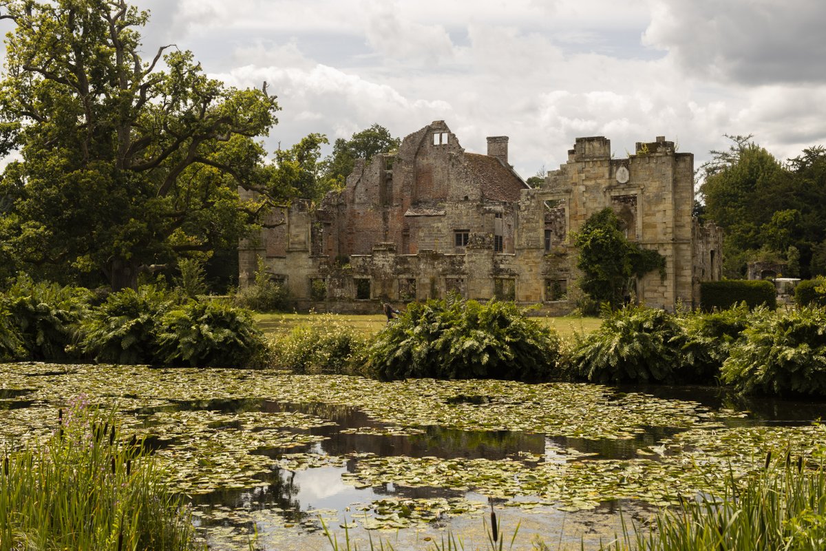 nationaltrust's tweet photo. The National Trust, in ruins: https://t.co/NNEhDrr2wa