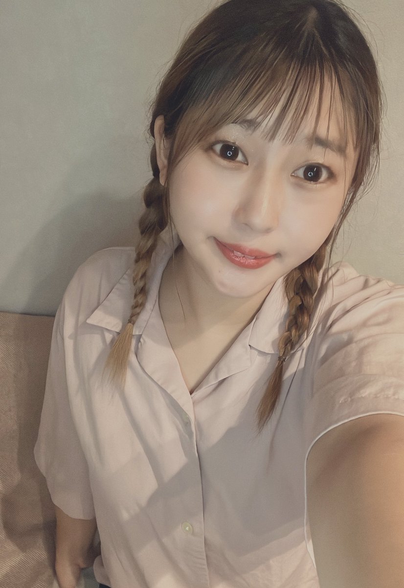 Yuipoco12's tweet photo. 今のアカウントで昨日18ヶ月連続（初めてから欠かさずずっと）コア取ってくれてる方が沢山いて、ファミリーに恵まれております。。
みんな大好き💕

そしてこれからもよろしくお願いします🙇‍♀️

今日も今日とて…イっちゃう？🎆🎇

#Pococha https://t.co/mcTOzOfN8E