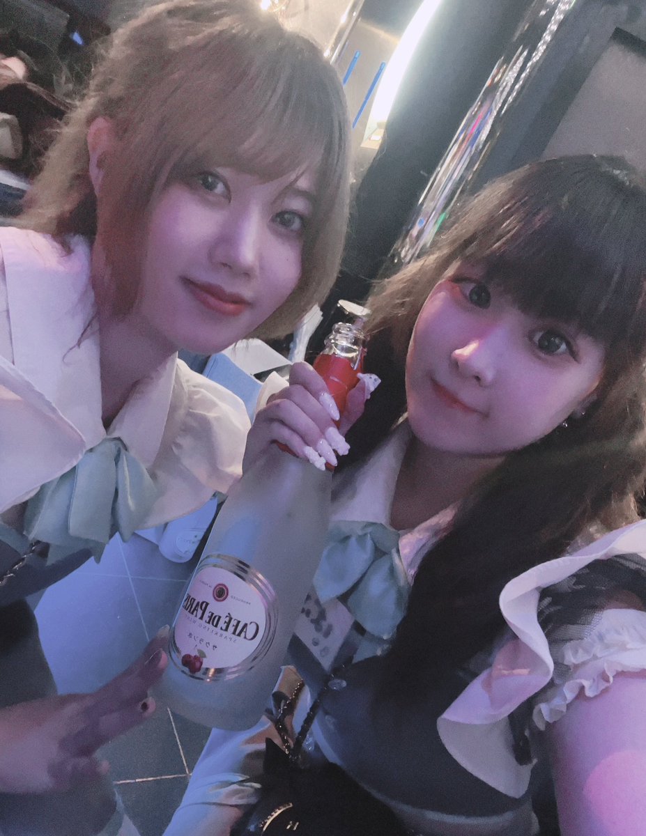 kohaku_u0's tweet image. 急な報告ですが、8/31をもってBlackPrincessを退店致しました🙇‍♀️

8月もたくさんありがとうございました！！

 #BlackPrincess #推し活 #1mmでもいいと思ったらいいね
 #コンカフェ #コンカフェ嬢 #新宿コンカフェ #こんかふぇ #自撮り #自撮り垢 #自撮り女子  #美男美女さんと繋がたい