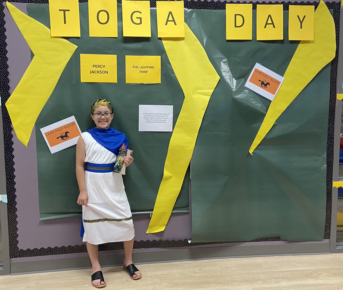 MrsCruz_SBE's tweet photo. Mrs. Mukoro’s 4th grade class is kicking off their book study in an EPIC way - a TOGA PARTY!!!! Big things happening at SBE! 🧡🐅🖤 @SBE_Bengals @SBEPrincipal @millipatel https://t.co/rlZu0KiFp2