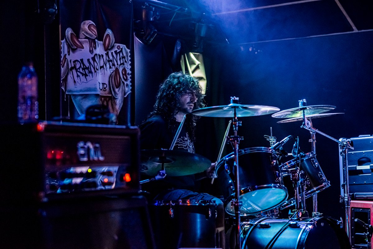 DoomNight_Band's tweet photo. Algunas fotos del concierto del 29 de julio en el Pub Transylvania Vigo, hechas por David Figueroa. ¡Gracias de nuevo! 🤘
#metalgalicia #gothicmetal https://t.co/YAGDYtg9js